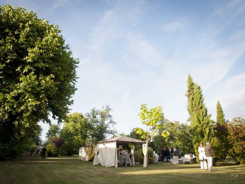 Prononcer ses vœux en plein air dans un château