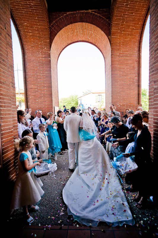 Emilie & Romain, un mariage turquoise et blanc