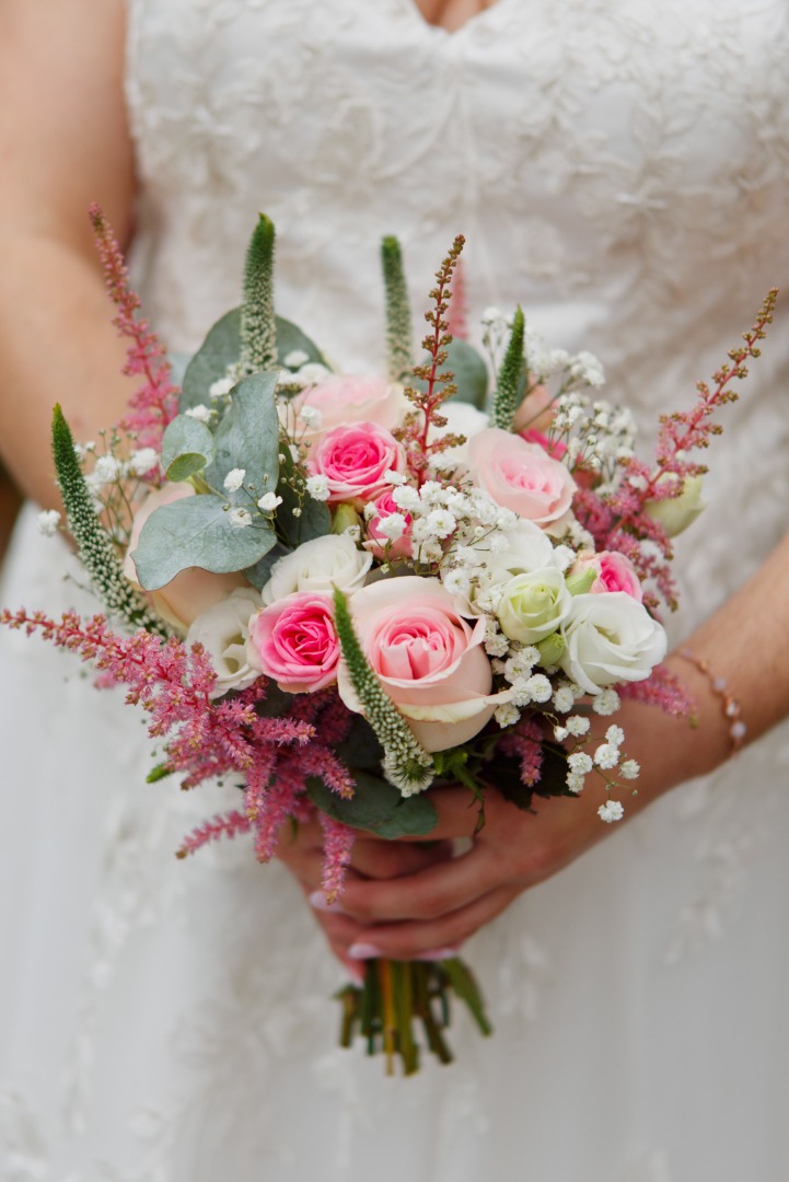 Bouquet blanc et rose à Toulouse