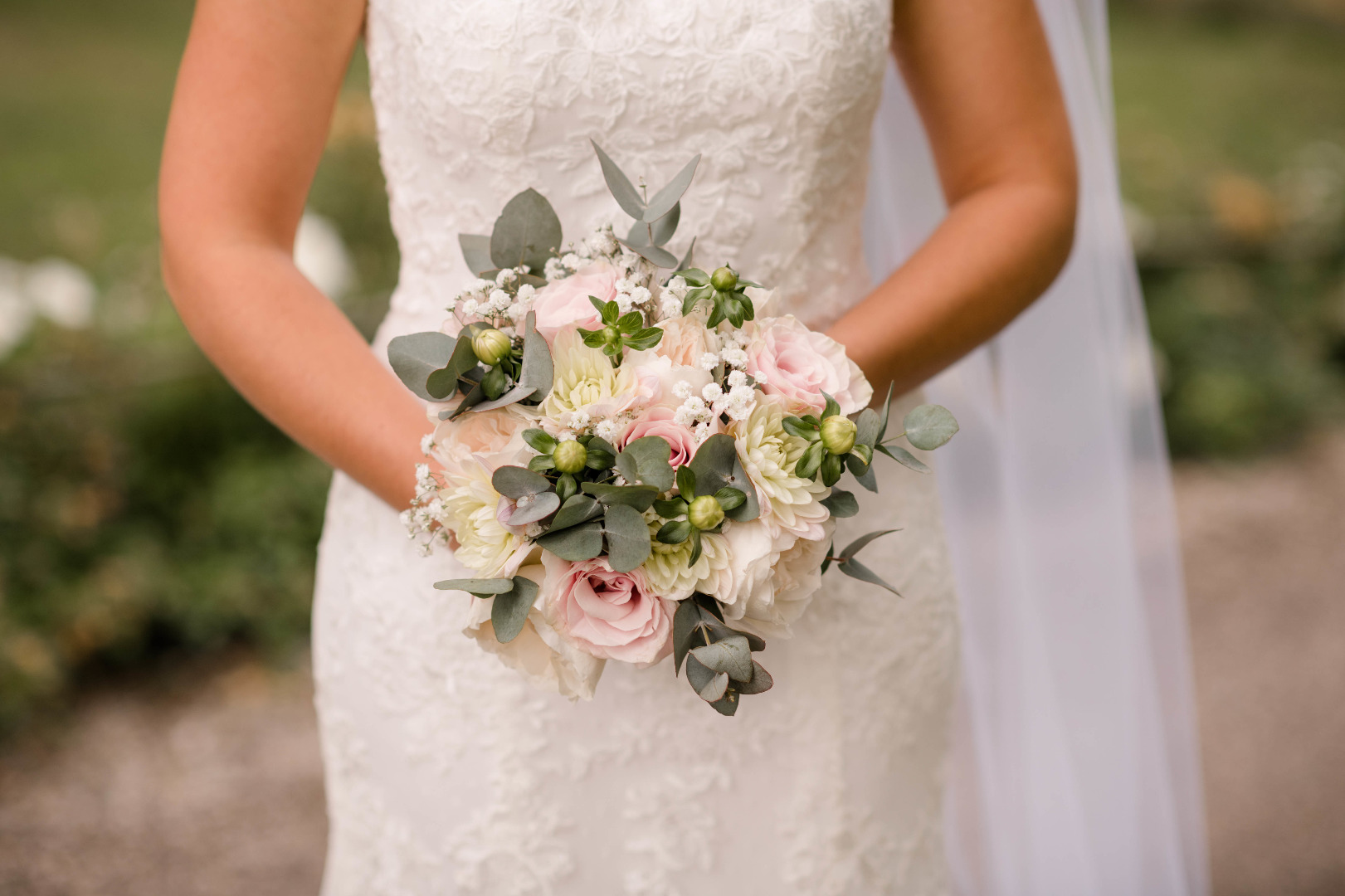 Bouquet pastel et eucalyptus