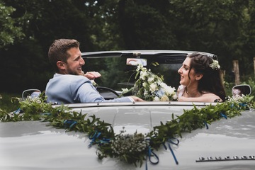 Cérémonie à la campagne pour un week-end mariage décontracté