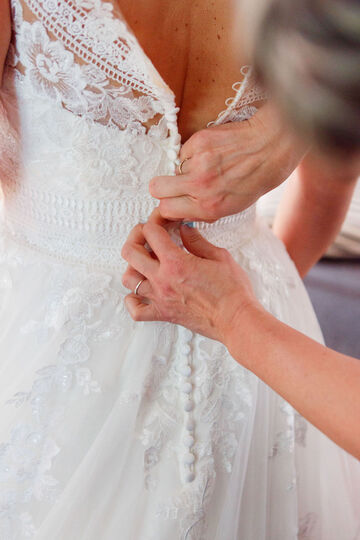 détails robe de mariée