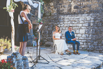 cérémonie et discours de mariage à la guitare