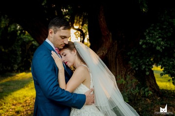 Mariage romantique sous le soleil au Domaine de Montjoie