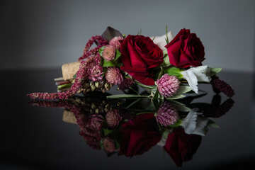 Boutonnière marsala avec bouchon vin