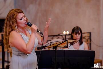 Chanteuse église Carine Dos Santos