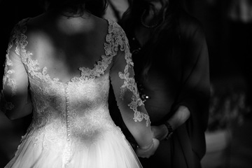 détails robe Carrière mariage