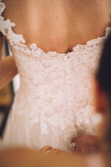 détails robe mariage
