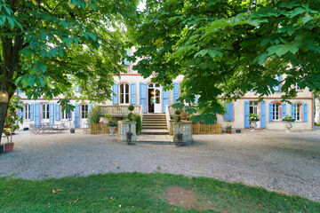 Extérieur manoir du Thouron