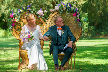 Fauteuils osier cérémonie mariage