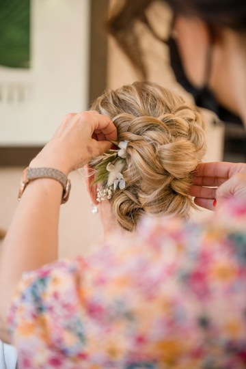 fleurs cheveux mariée