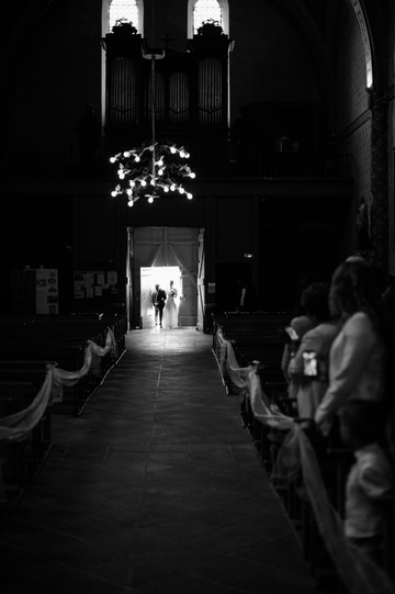 entrée mariée à l'église