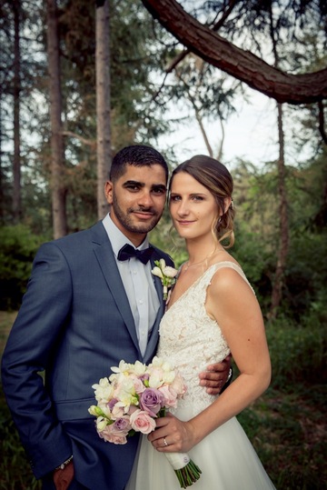 Mariage aux notes printanières au Domaine de Montjoie