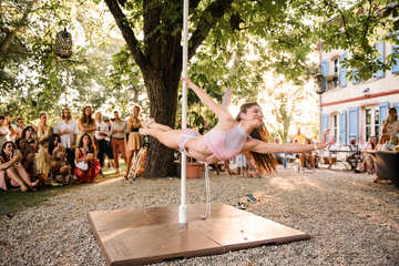 Spectacle pole dance Mariage