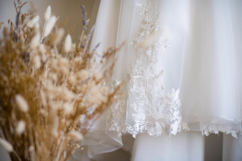 détails dentelle robe