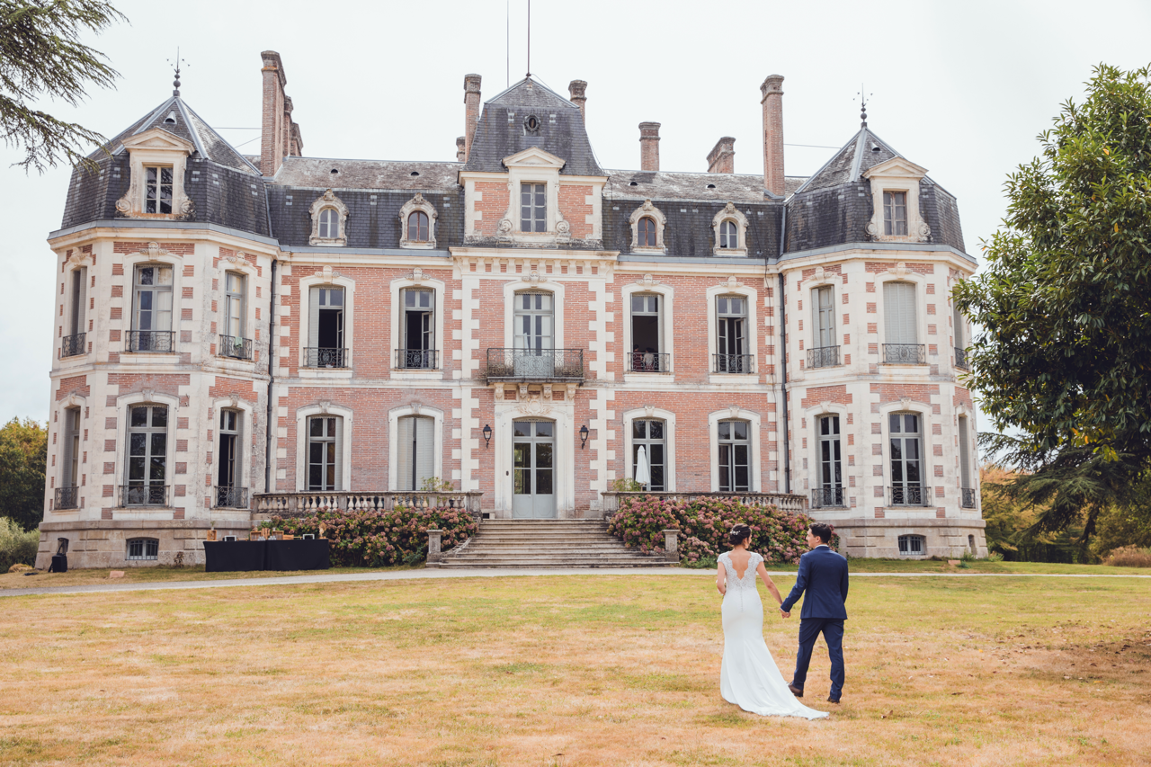 mariés et le château de la Baronnie