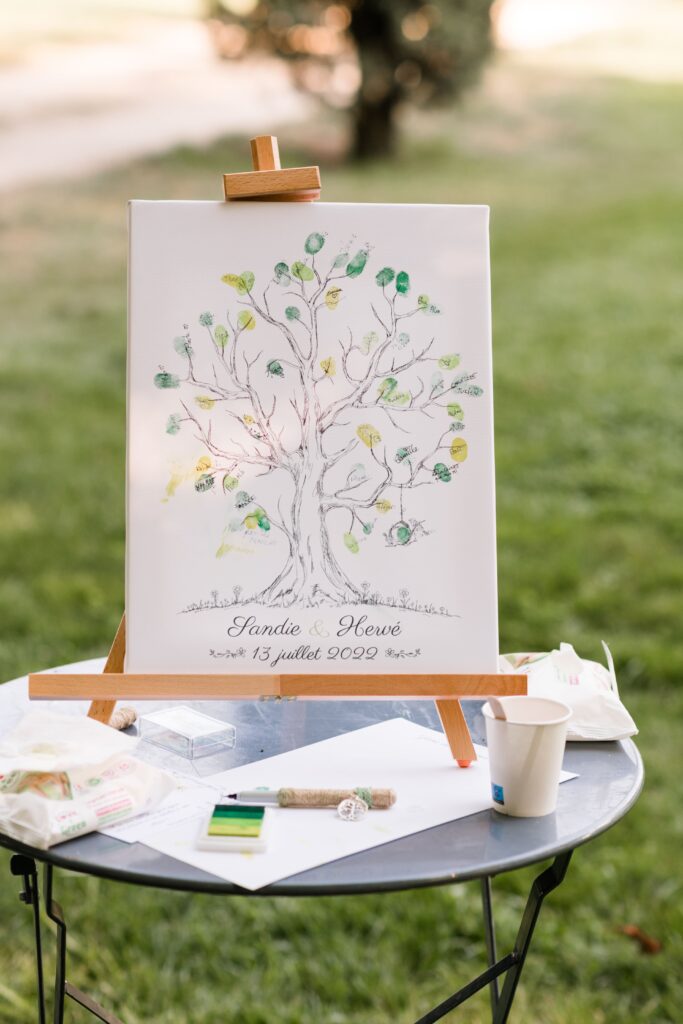 Animation au vin d’honneur, arbre à empreintes