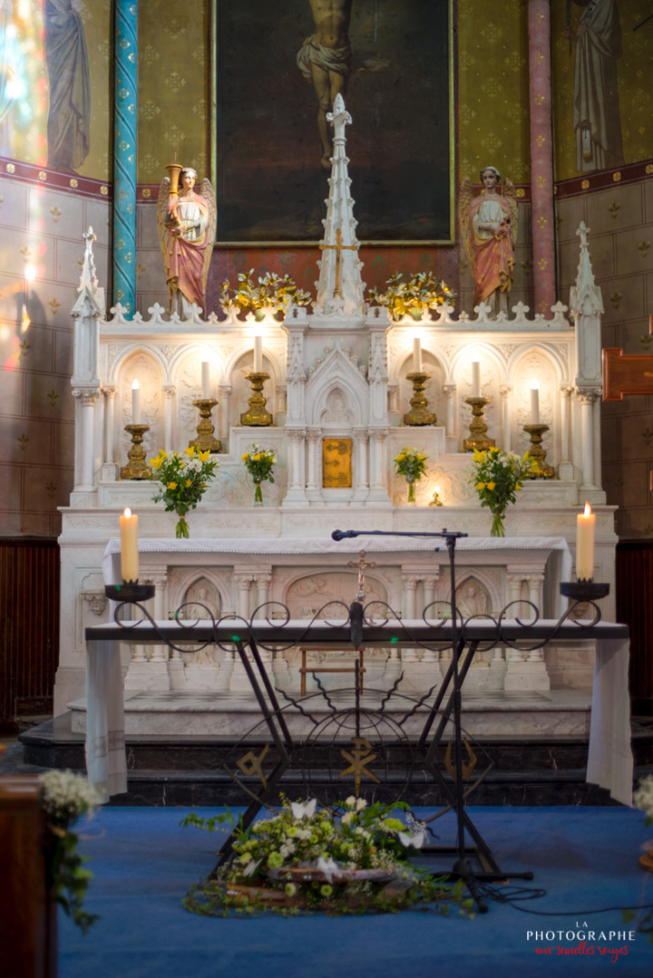 Autel décoré pour mariage