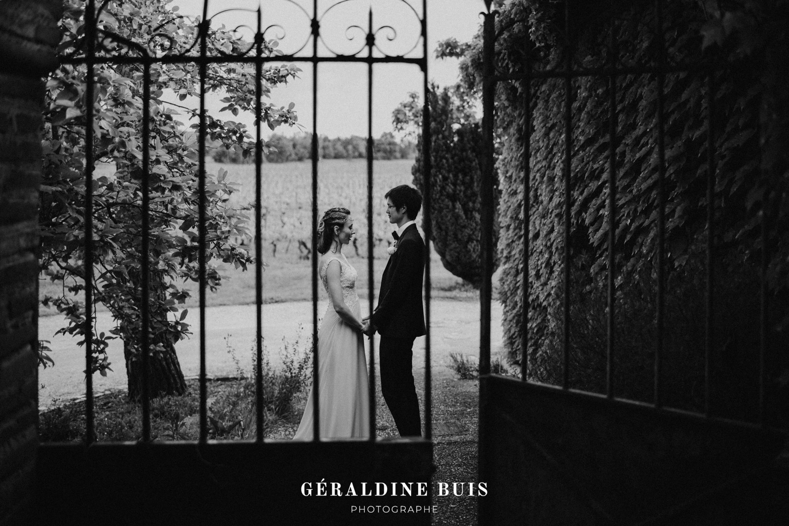 Baiser volé lors d’un mariage