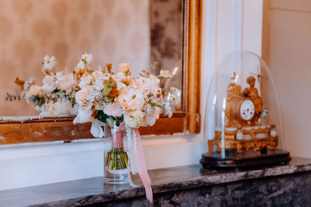 Bouquet sur cheminée