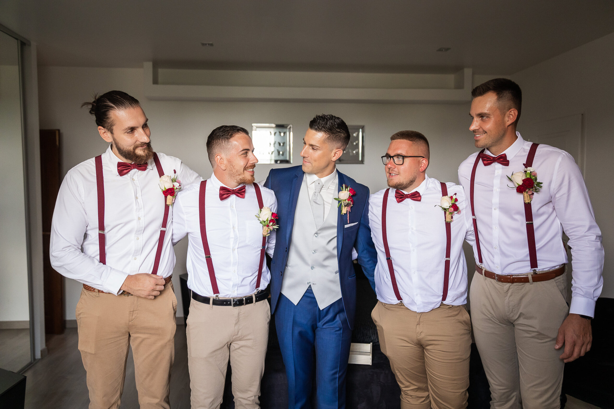 Boutonnière marié et garçons d’honneur