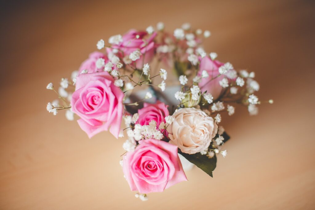 Boutonnière rose muguet La Dolce Vita Organisation Mariage Toulouse.jpg