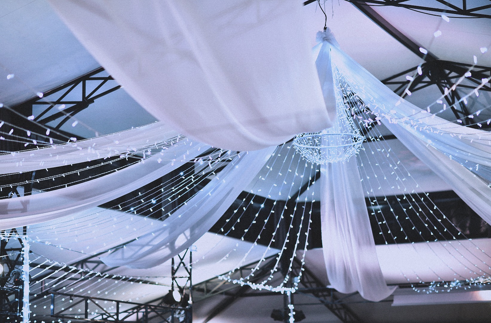 Cubes et arbres lumineux La Dolce Vita Organisation de Mariages Toulouse