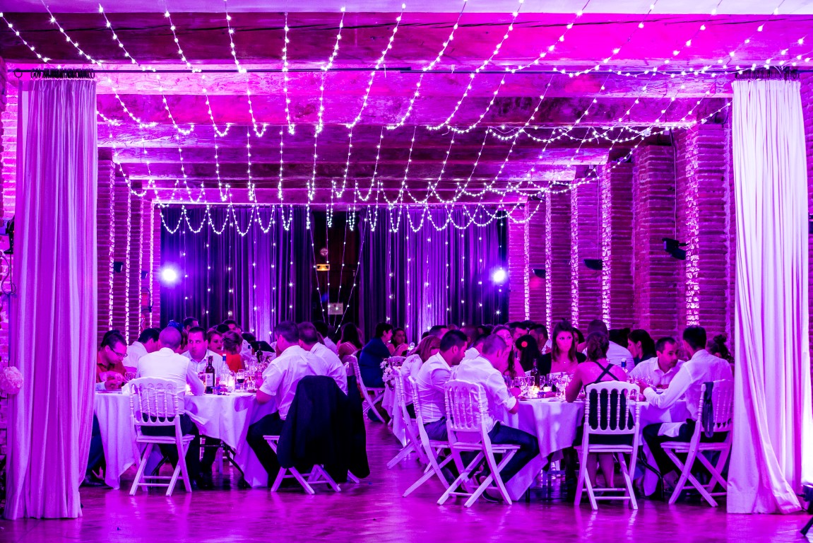 Cubes lumineaux parc du domaine La Dolce Vita Organisation de Mariages Toulouse