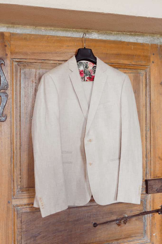 Costume du marié personnalisé