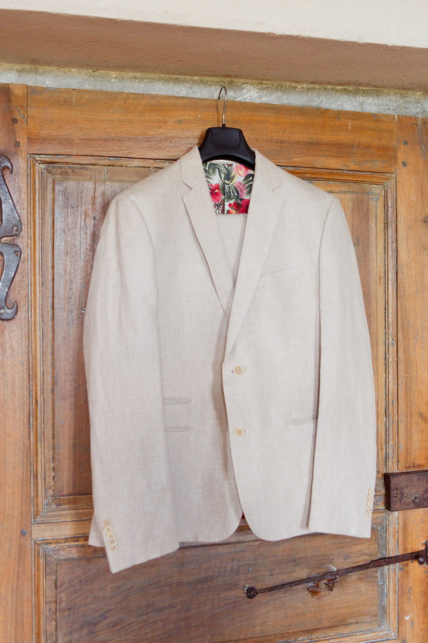 Costume du marié personnalisé