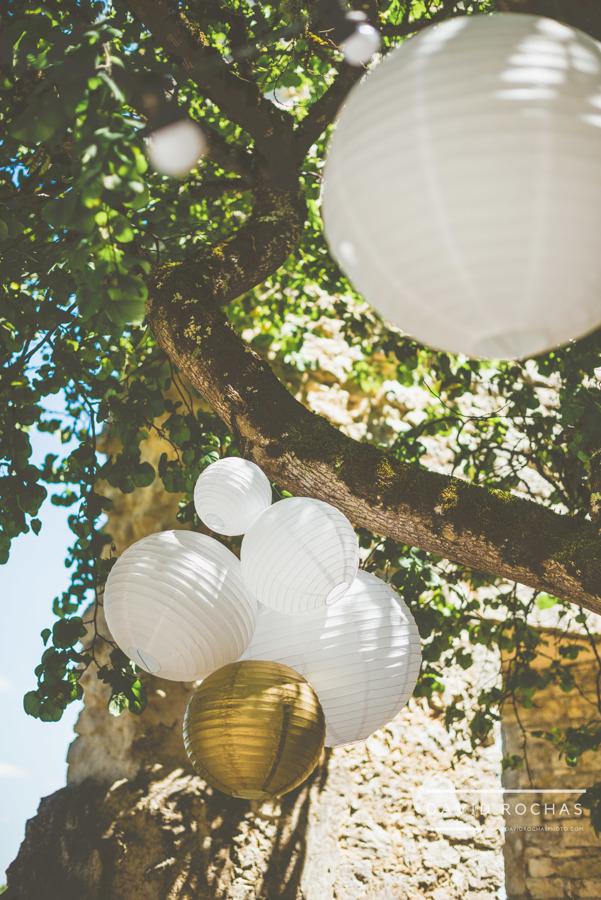 Décoration ballons blanc et or La Dolce Vita Organisatrice de mariages Toulouse.jpg
