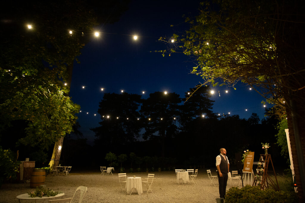 Scénographie arche et lustre La Dolce Vita Organisation de Mariages Toulouse