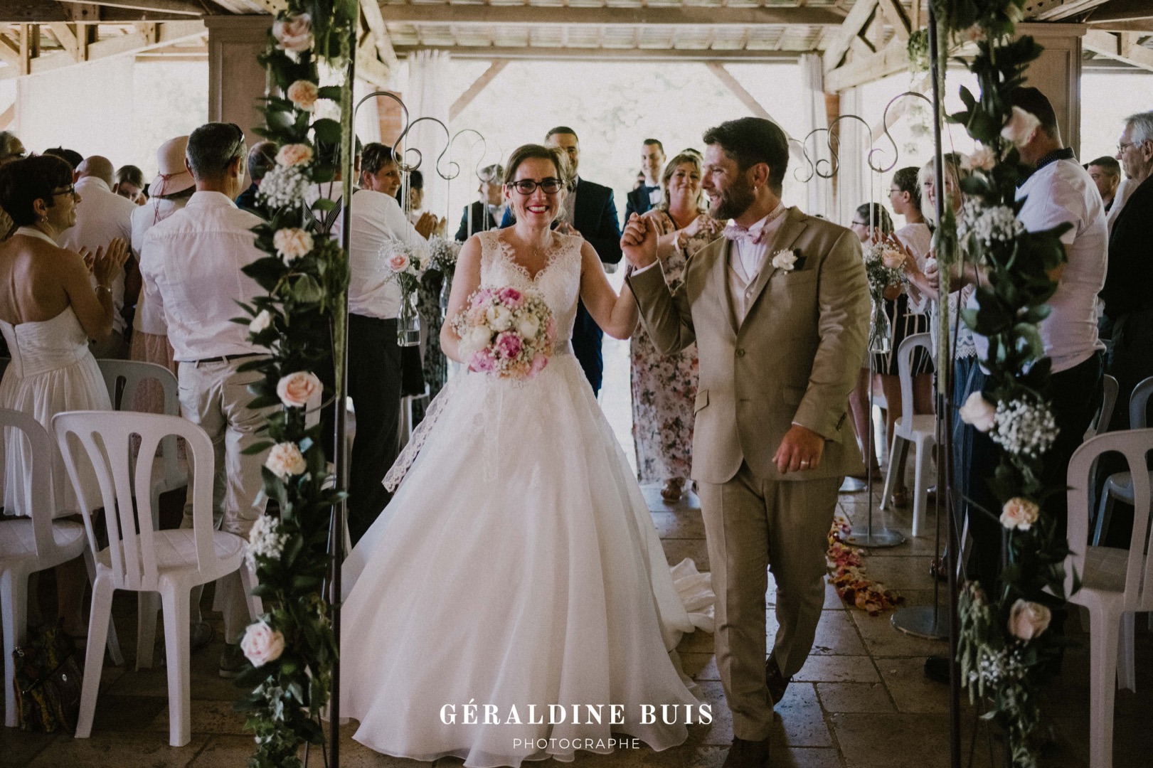 Fin cérémonie laïque en dansant