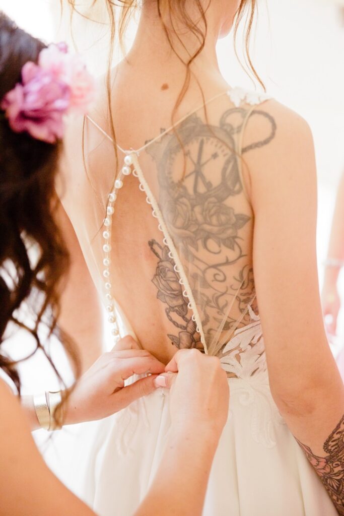 Habillage mariée avec témoins