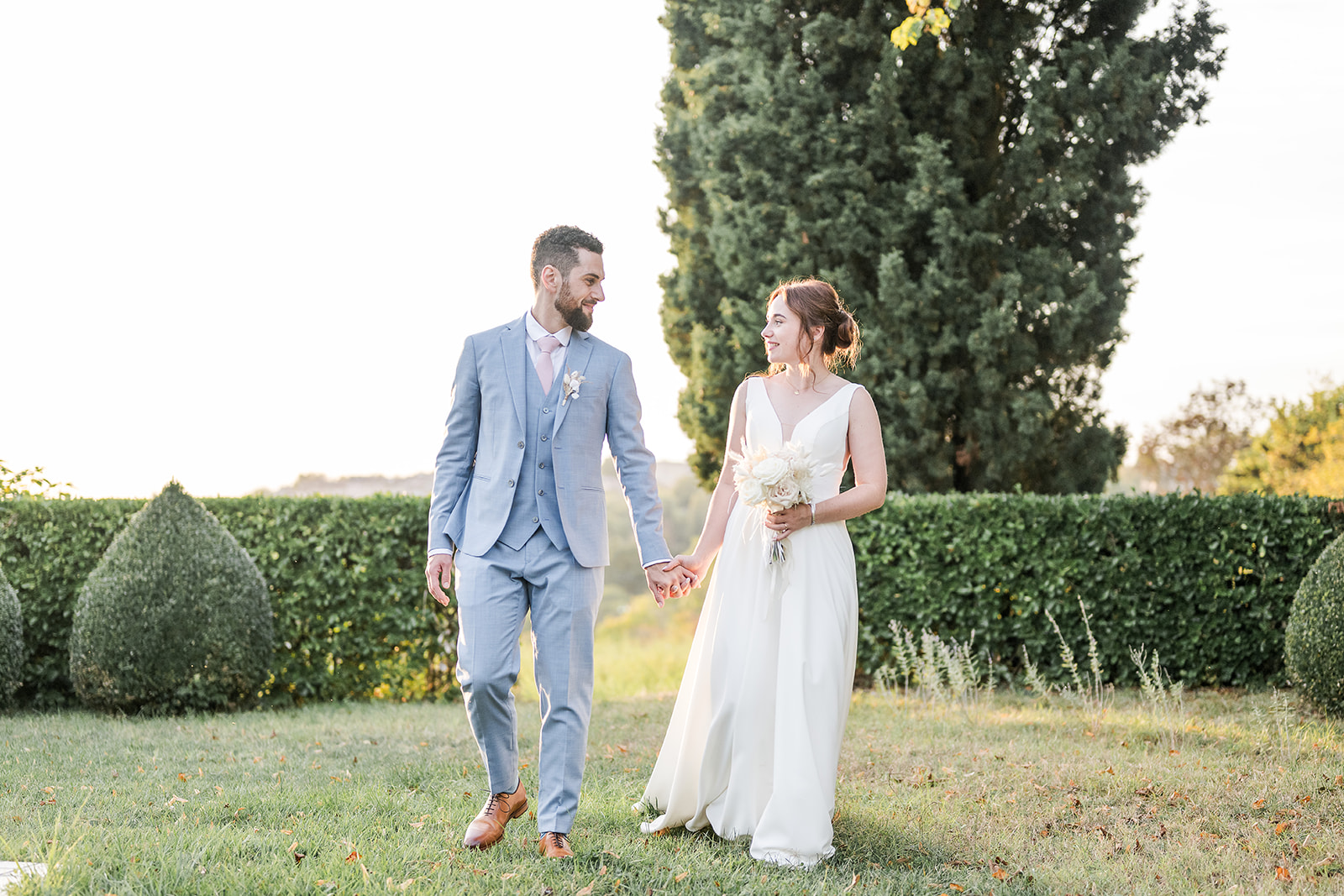 Mariés dans les champs