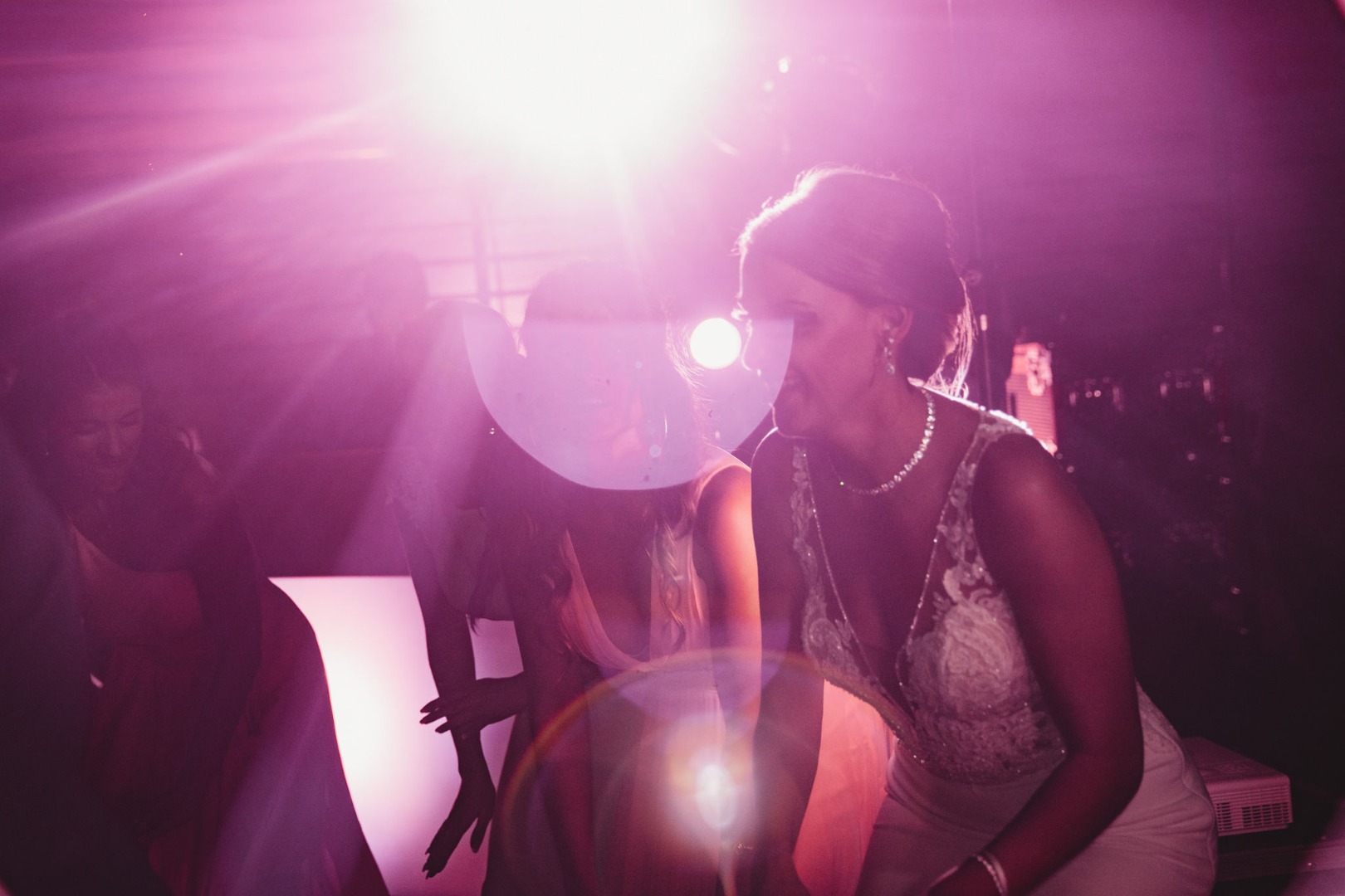 Lumière de soirée de mariage