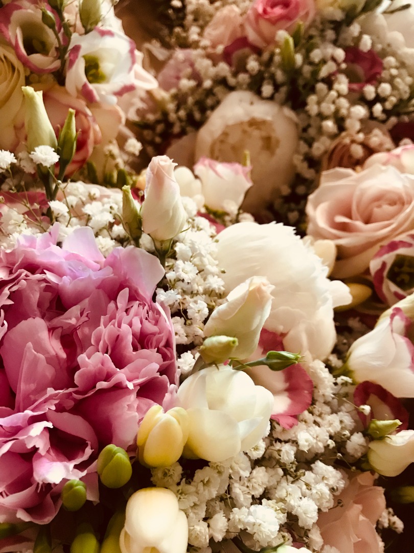 pivoine rose blanc vert La Dolce Vita Organisation Mariage Toulouse.JPG