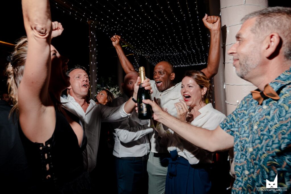 Quand une table gagne une bouteille de champagne