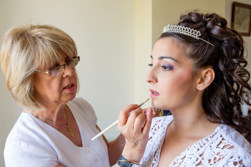 Retouche rouge à Lèvres La Dolce Vita Organisation Mariage Toulouse.jpg