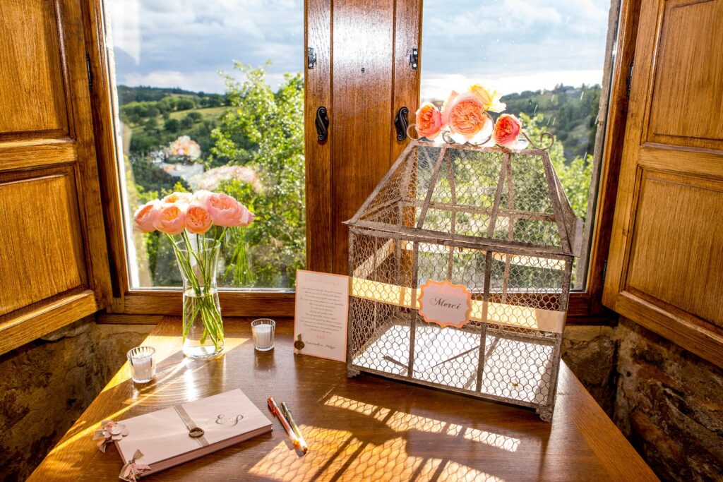 Table des dons rose La Dolce Vita Organisation de Mariages Toulouse