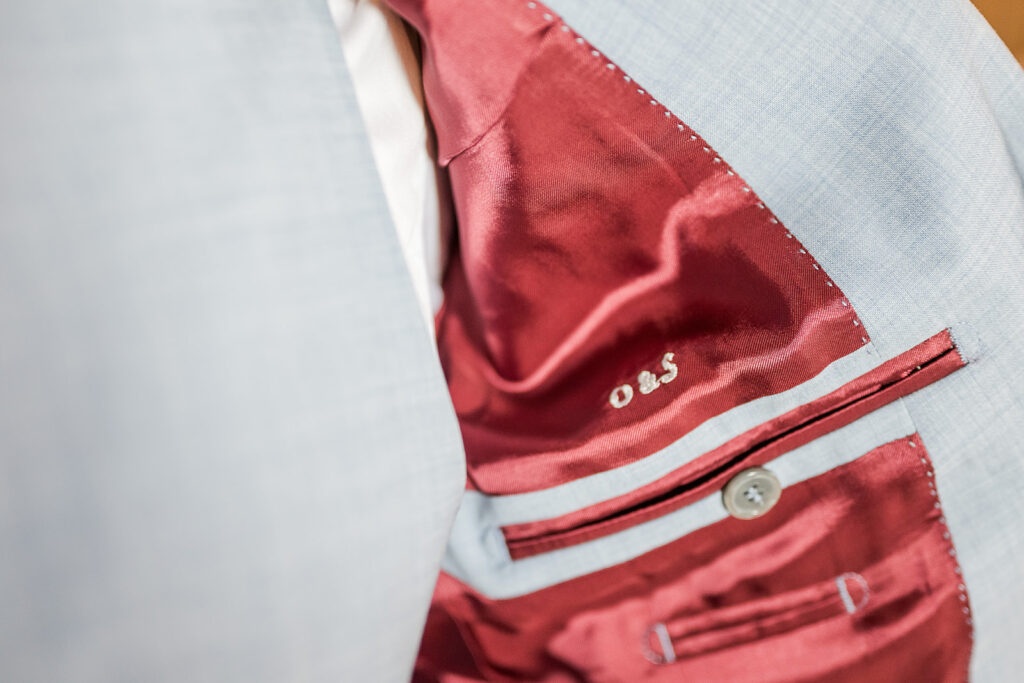 Détail brodé à tout jamais