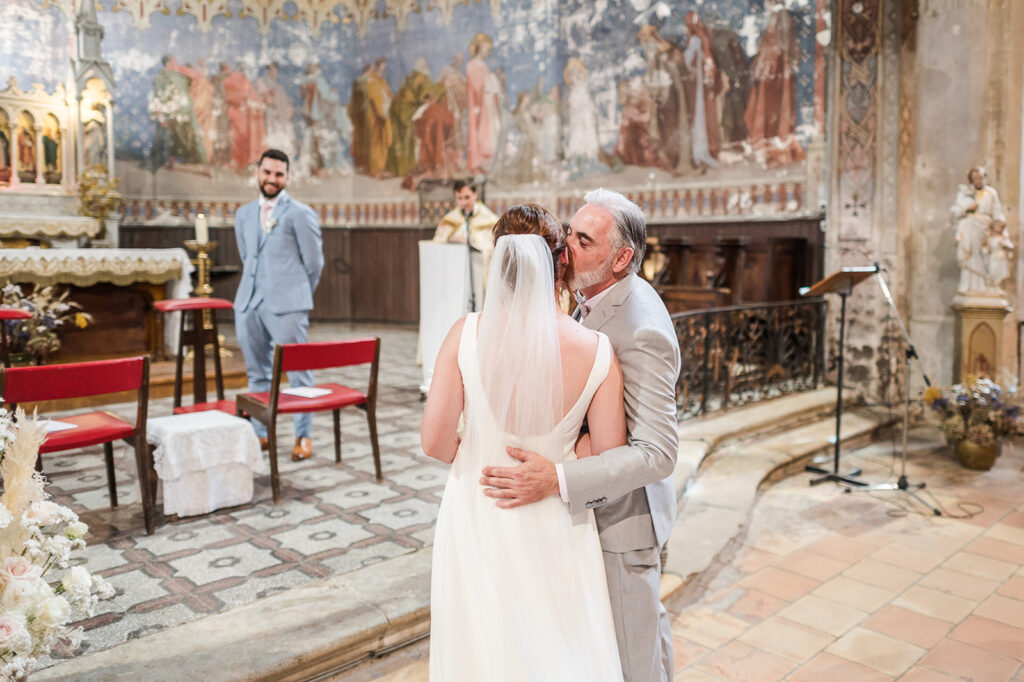Un papa qui laisse sa fille